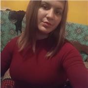 Técnico en atención de párvulos que da clases a niños y niñas hasta 2do Básico